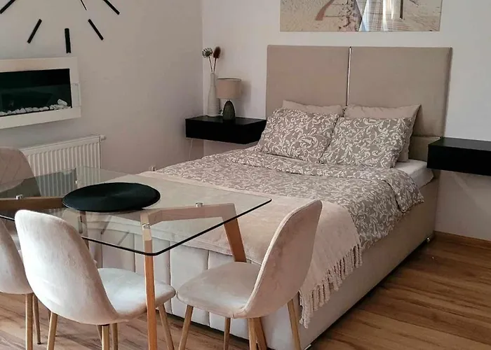 Miodowy Przy Plazy Apartment *