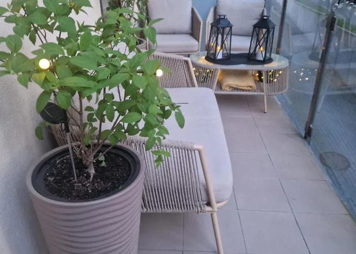 Miodowy Przy Plazy Apartment *