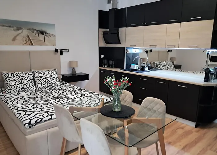 Miodowy Przy Plazy Apartment